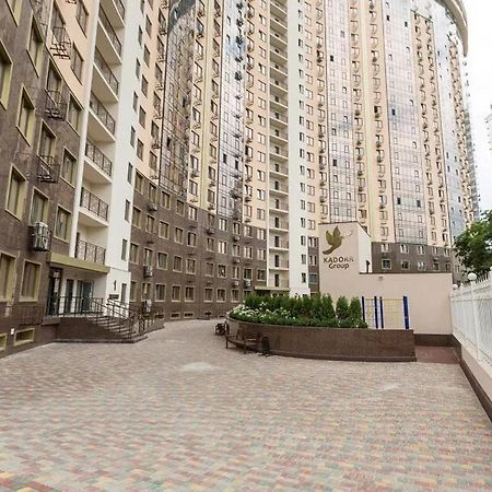 Апартаменты В Аркадии В Новом Доме Odesa Exterior foto